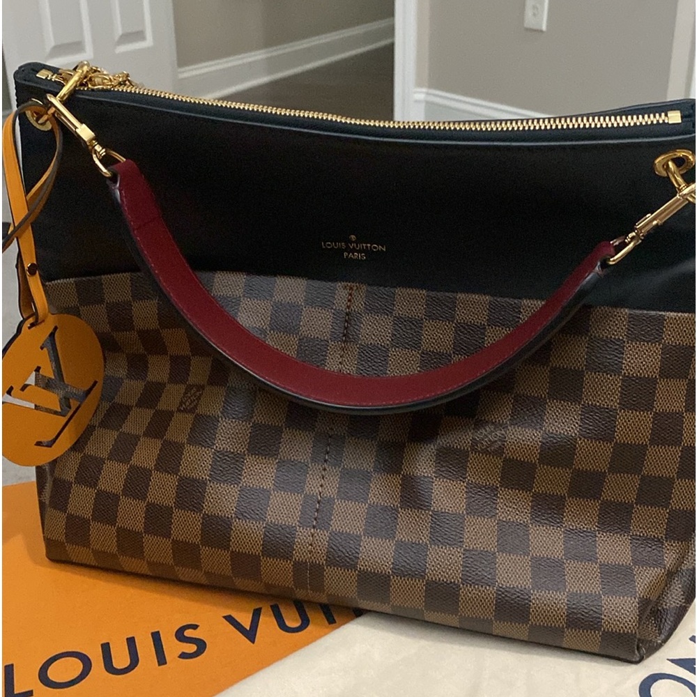 Louis Vuitton Maida Hobo